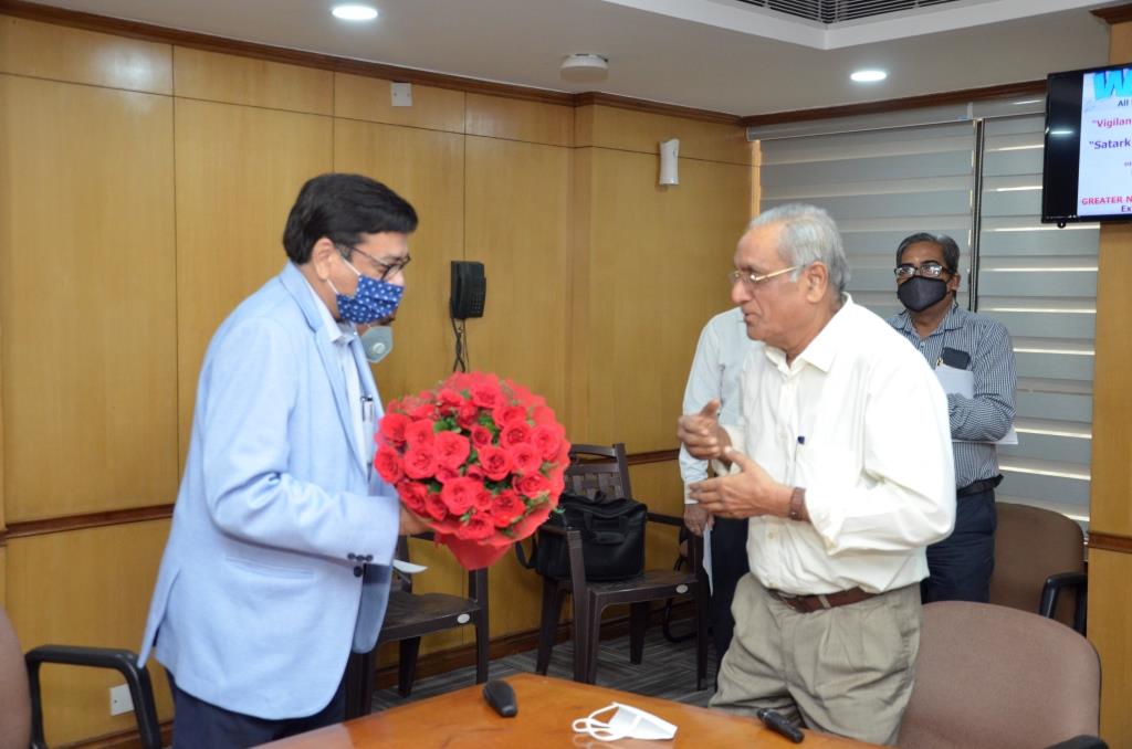 Hon CMD graced the occasion by welcoming the external speaker Dr.RD Mishra Director- Greater Noida Productivity Council 